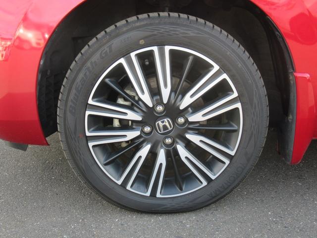 フィット e:HEVリュクス 4WD HondaSENSING 純正ナビ インターナビ対応 純正16インチアルミホイール 障害物センサー リアカメラ LEDヘッドライト Bluetooth接続 CD/DVD再生 ETC(18枚目)