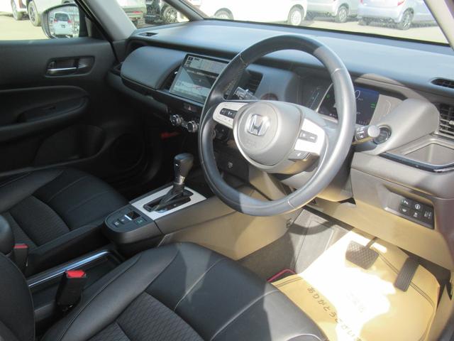 フィット e:HEVリュクス 4WD HondaSENSING 純正ナビ インターナビ対応 純正16インチアルミホイール 障害物センサー リアカメラ LEDヘッドライト Bluetooth接続 CD/DVD再生 ETC(29枚目)