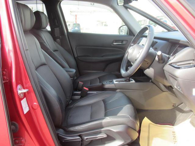 フィット e:HEVリュクス 4WD HondaSENSING 純正ナビ インターナビ対応 純正16インチアルミホイール 障害物センサー リアカメラ LEDヘッドライト Bluetooth接続 CD/DVD再生 ETC(30枚目)