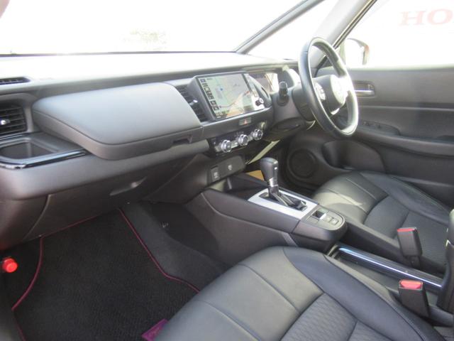 フィット e:HEVリュクス 4WD HondaSENSING 純正ナビ インターナビ対応 純正16インチアルミホイール 障害物センサー リアカメラ LEDヘッドライト Bluetooth接続 CD/DVD再生 ETC(42枚目)