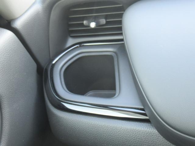 フィット e:HEVリュクス 4WD HondaSENSING 純正ナビ インターナビ対応 純正16インチアルミホイール 障害物センサー リアカメラ LEDヘッドライト Bluetooth接続 CD/DVD再生 ETC(66枚目)