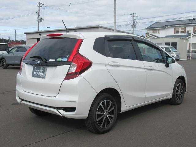 フィット 13G・Fコンフォートエディション 4WD HondaSENSING ドラレコ前後 社外ナビ フルセグTV Bluetooth接続 レーンアシスト LEDヘッドライト 社外15インチアルミホイール シートヒーター ETC車載器(5枚目)