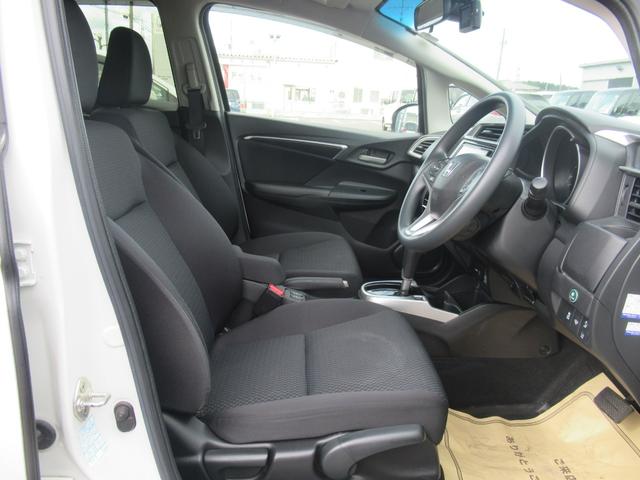 フィット 13G・Fコンフォートエディション 4WD HondaSENSING ドラレコ前後 社外ナビ フルセグTV Bluetooth接続 レーンアシスト LEDヘッドライト 社外15インチアルミホイール シートヒーター ETC車載器(29枚目)