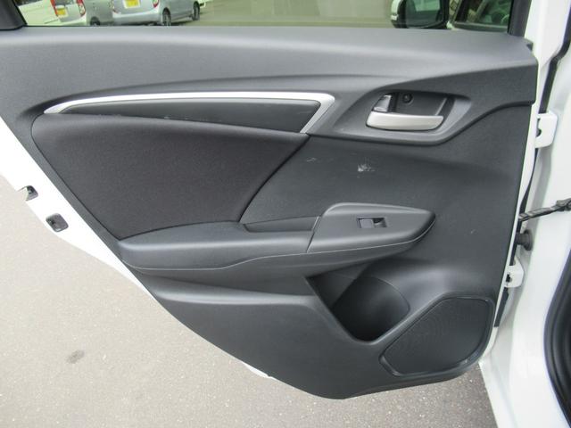 フィット 13G・Fコンフォートエディション 4WD HondaSENSING ドラレコ前後 社外ナビ フルセグTV Bluetooth接続 レーンアシスト LEDヘッドライト 社外15インチアルミホイール シートヒーター ETC車載器(33枚目)