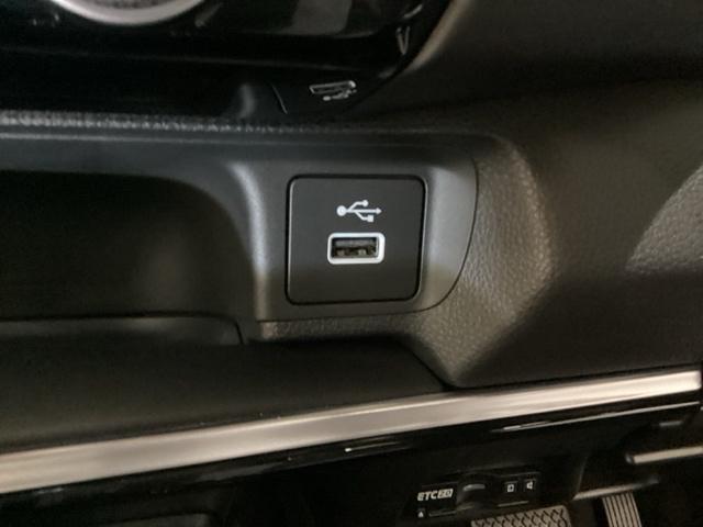 ヴェゼル ｅ：ＨＥＶＺ　光触媒抗菌消臭施工済（12枚目）