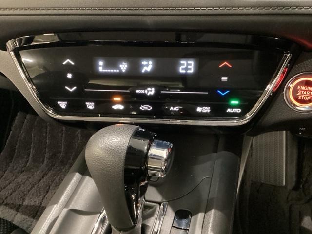 ヴェゼル Ｘ・ホンダセンシング　いまコレ＋新品・ディスプレイ・オーディオ付　光触媒抗菌消臭施工済（11枚目）