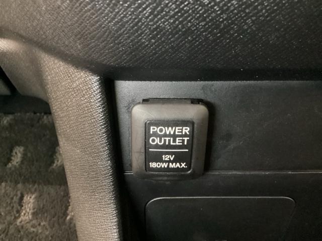 ステップワゴンスパーダ Ｚクールスピリット　光触媒抗菌消臭施工済（15枚目）