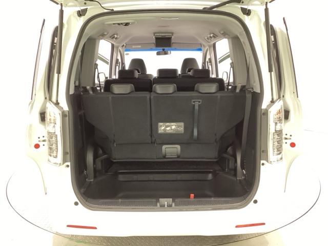 ステップワゴンスパーダ Ｚクールスピリット　光触媒抗菌消臭施工済（19枚目）