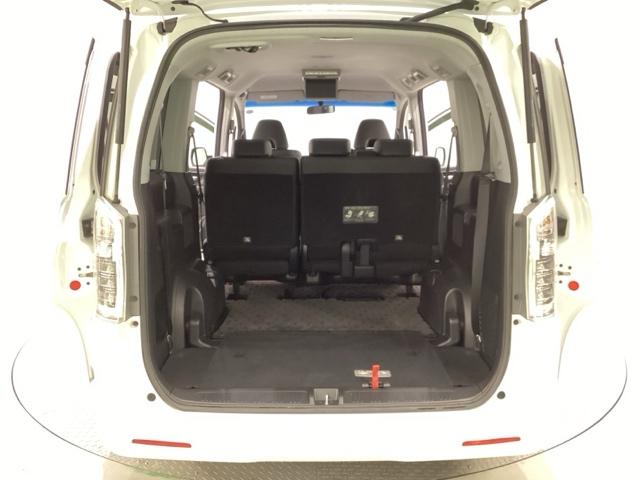 ステップワゴンスパーダ Ｚクールスピリット　光触媒抗菌消臭施工済（20枚目）