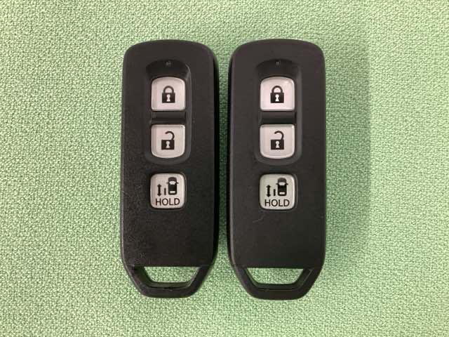 N-BOX L いまコレ+新品・フロアカーペットマット付 光触媒抗菌消臭施工済(15枚目)