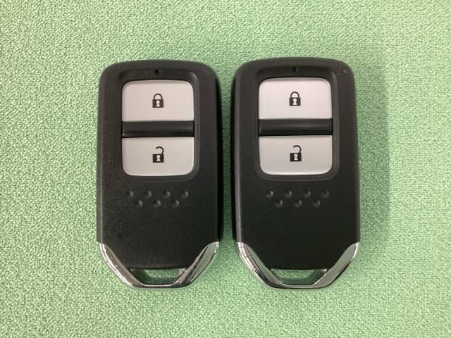 ヴェゼル ハイブリッドＸ・ホンダセンシング　光触媒抗菌消臭施工済（12枚目）