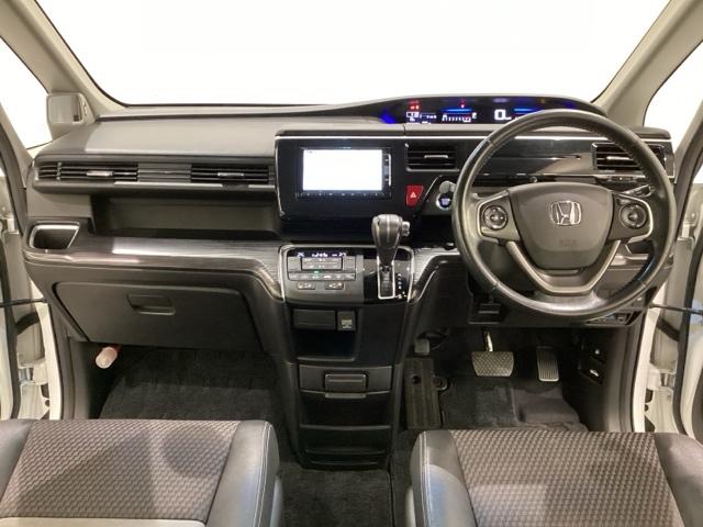 ステップワゴンスパーダ スパーダ・クールスピリット　光触媒抗菌消臭施工済（5枚目）