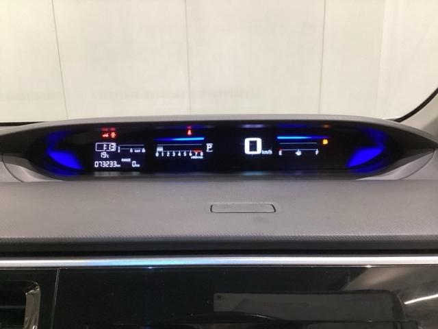 ステップワゴンスパーダ スパーダ・クールスピリット　光触媒抗菌消臭施工済（10枚目）