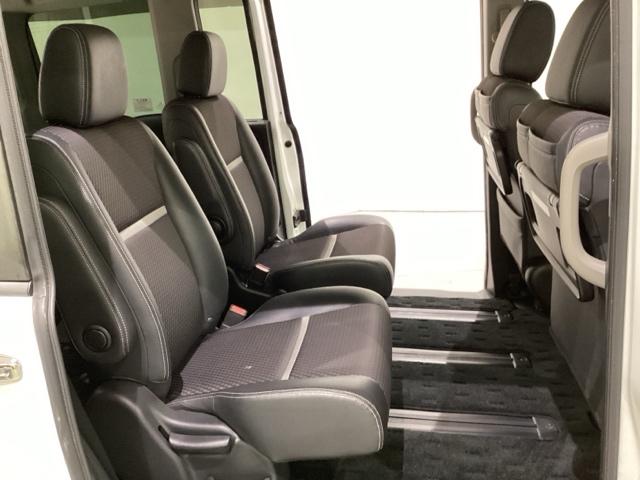 ステップワゴンスパーダ スパーダ・クールスピリット　光触媒抗菌消臭施工済（18枚目）