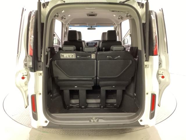 ステップワゴンスパーダ スパーダ・クールスピリット　光触媒抗菌消臭施工済（21枚目）