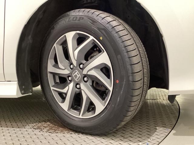 ステップワゴンスパーダ スパーダ・クールスピリット　光触媒抗菌消臭施工済（25枚目）