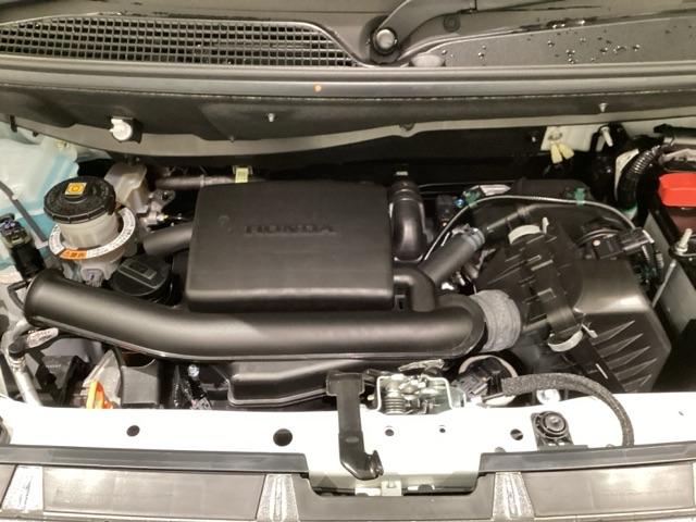 ホンダスタッフがしっかり整備して保証付きにてお渡し致します。エンジンルーム＆室内ルームともにクリーニング済みで清潔です。快適なドライブをお楽しみください。