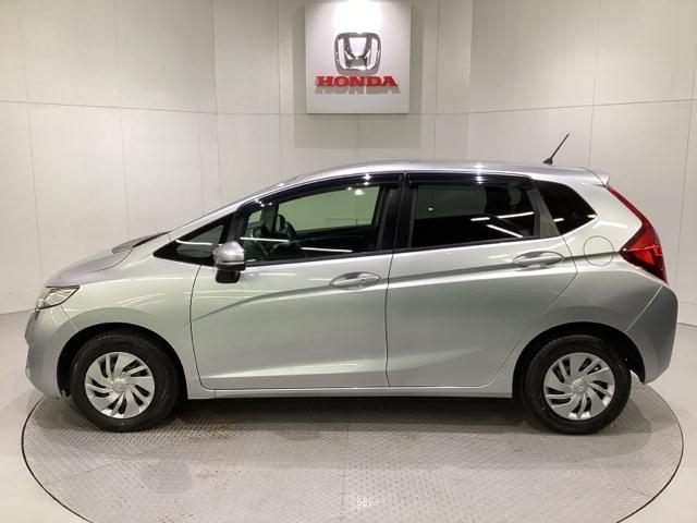 フィット １３Ｇ・Ｆパッケージファインエディション　光触媒抗菌消臭施工済（4枚目）