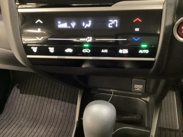 フィット １３Ｇ・Ｆパッケージファインエディション　光触媒抗菌消臭施工済（9枚目）