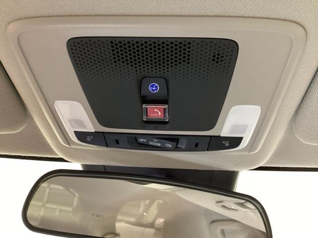 ヴェゼル ｅ：ＨＥＶＸ　いまコレ＋新品・フロアカーペットマット付　光触媒抗菌消臭施工済（8枚目）