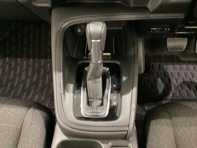 ヴェゼル ｅ：ＨＥＶＸ　いまコレ＋新品・フロアカーペットマット付　光触媒抗菌消臭施工済（11枚目）