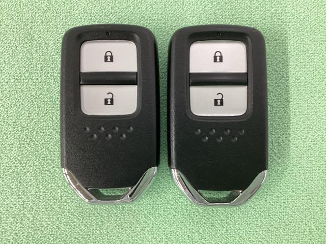 フィット ＲＳホンダセンシング　いまコレ＋新品・フロアカーペットマット付　光触媒抗菌消臭施工済（14枚目）