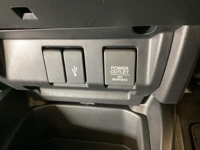 フィット ＲＳホンダセンシング　いまコレ＋新品・フロアカーペットマット付　光触媒抗菌消臭施工済（17枚目）