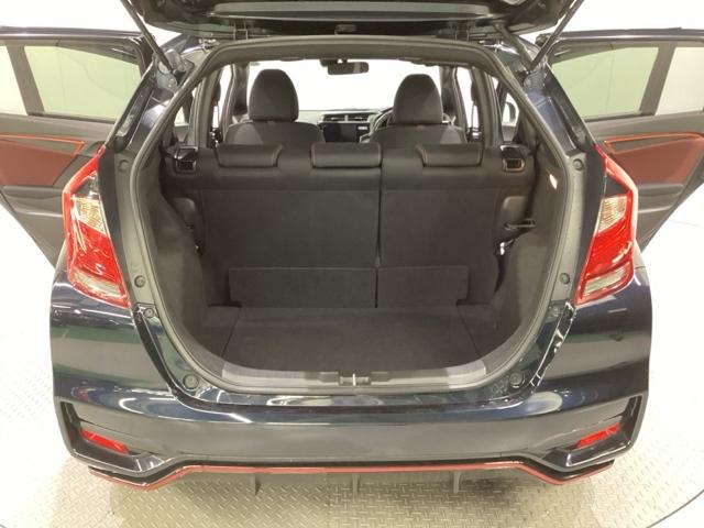 フィット ＲＳホンダセンシング　いまコレ＋新品・フロアカーペットマット付　光触媒抗菌消臭施工済（20枚目）