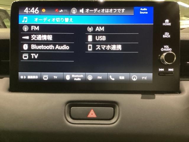 ヴェゼル ｅ：ＨＥＶＺ　中古スタッドレスタイヤ、純正ナビディスプレー、ドライブレコーダー前後装着＋ＥＴＣ付　当社デモカー（9枚目）