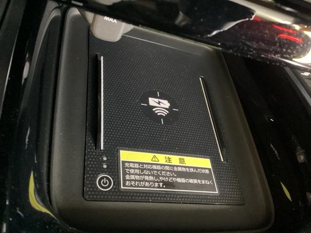 ヴェゼル ｅ：ＨＥＶＺ　中古スタッドレスタイヤ、純正ナビディスプレー、ドライブレコーダー前後装着＋ＥＴＣ付　当社デモカー（14枚目）