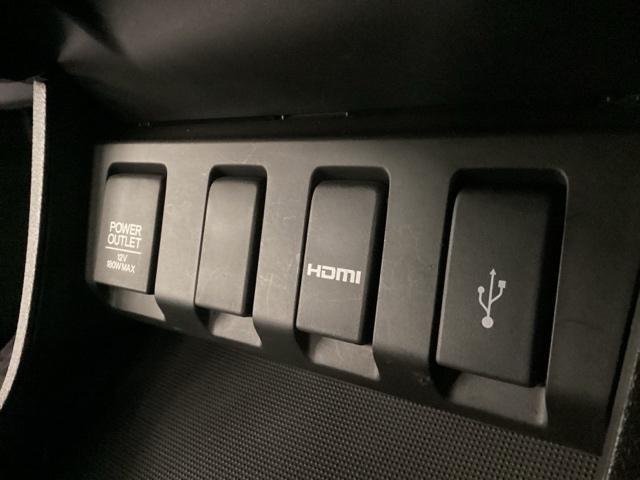 ヴェゼル Ｘ・ホンダセンシング　リモコンエンジンスターター付　ドライブレコーダー装備車　光触媒抗菌消臭施工済（16枚目）