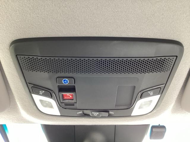 フィット ｅ：ＨＥＶホーム　当社レンタアップ　光触媒抗菌消臭施工済（6枚目）