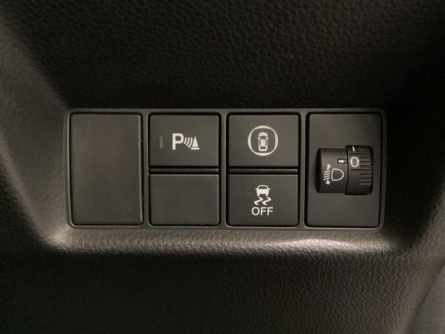 フィット ｅ：ＨＥＶホーム　当社レンタアップ　光触媒抗菌消臭施工済（14枚目）