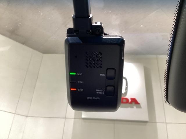 フィット ｅ：ＨＥＶホーム　当社レンタアップ　光触媒抗菌消臭施工済（16枚目）