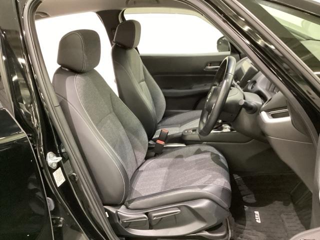 フィット ｅ：ＨＥＶホーム　当社レンタアップ　光触媒抗菌消臭施工済（19枚目）