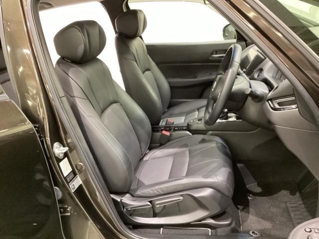 フィット ｅ：ＨＥＶリュクス　光触媒抗菌消臭施工済（18枚目）