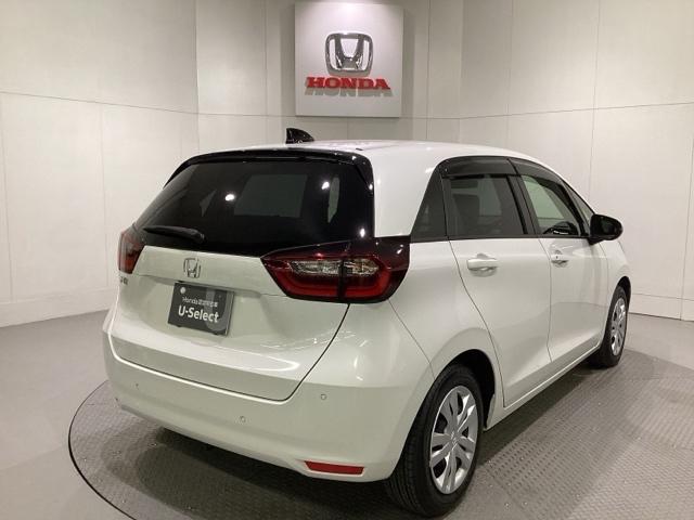 フィット ベーシック　光触媒抗菌消臭施工済（3枚目）