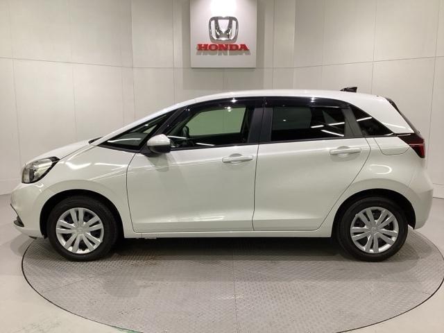 フィット ベーシック　光触媒抗菌消臭施工済（4枚目）