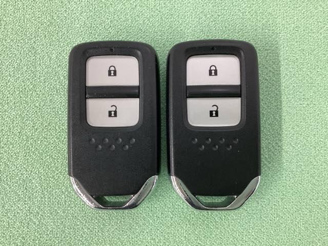 ヴェゼル ハイブリッドＸ・Ｌパッケージ　光触媒抗菌消臭施工済（12枚目）