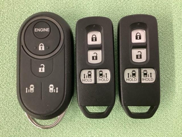 Ｎ－ＢＯＸカスタム Ｌターボスタイル＋ブラック　いまコレ＋新品・フロアカーペットマット付　光触媒抗菌消臭施工済（15枚目）