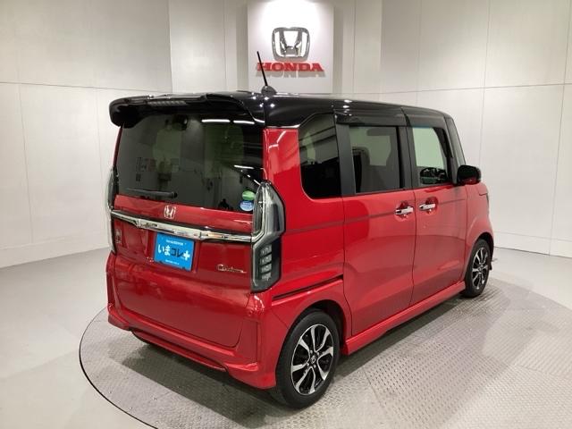 N-BOXカスタム G・Lホンダセンシング いまコレ+新品・フロアカーペットマット付 光触媒抗菌消臭施工済(5枚目)