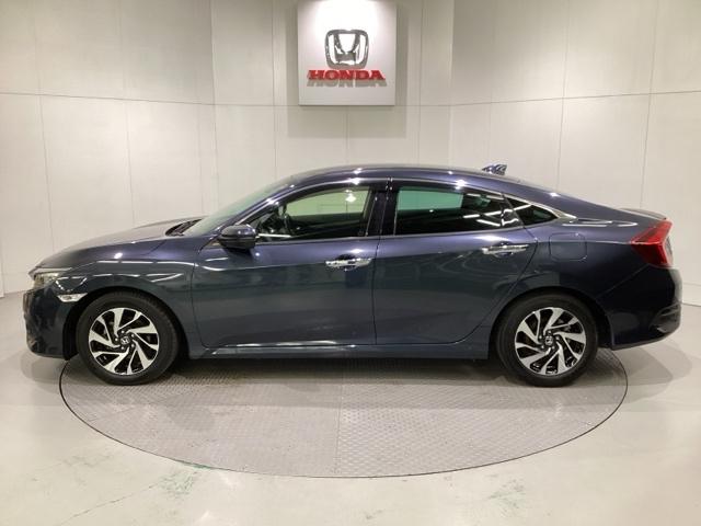 購入後も自社指定整備工場完備でお客様の愛車をしっかりサポート致します！御納車時には安全かつ安心してお乗り頂けるようホンダ専門知識を持つ整備スタッフが点検・整備・装備も説明をしてお渡ししております。