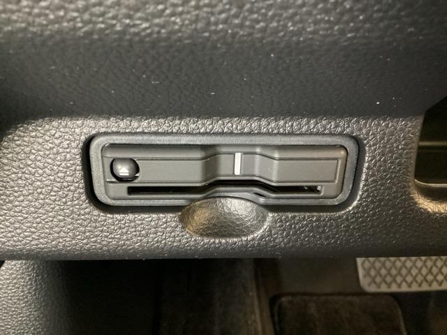 N-WGNカスタム L・ターボ 中古スタッドレスタイヤ、純正メモリーナビ、ドライブレコーダー前後装着+ETC付 当社デモカー(17枚目)