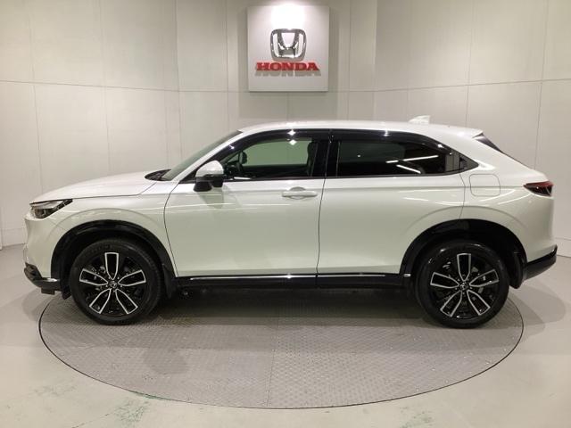 ヴェゼル ｅ：ＨＥＶＺ　いまコレ＋新品・フロアカーペットマット付　ドライブレコーダー前後装備車　光触媒抗菌消臭施工済（6枚目）