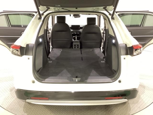 ヴェゼル ｅ：ＨＥＶＺ　いまコレ＋新品・フロアカーペットマット付　ドライブレコーダー前後装備車　光触媒抗菌消臭施工済（26枚目）