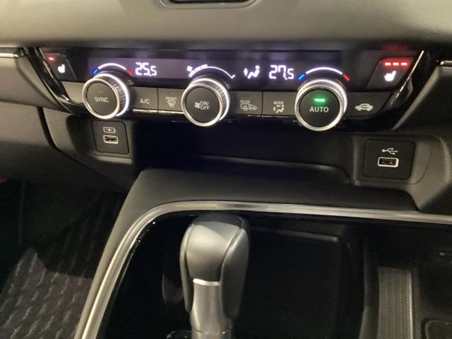 ヴェゼル ｅ：ＨＥＶＺ　いまコレ＋新品・フロアカーペットマット付　光触媒抗菌消臭施工済（12枚目）