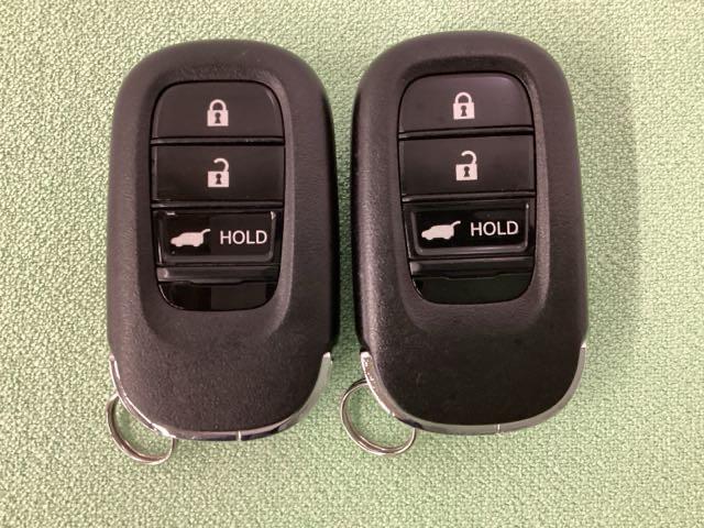 ヴェゼル ｅ：ＨＥＶＺ　いまコレ＋新品・フロアカーペットマット付　光触媒抗菌消臭施工済（16枚目）