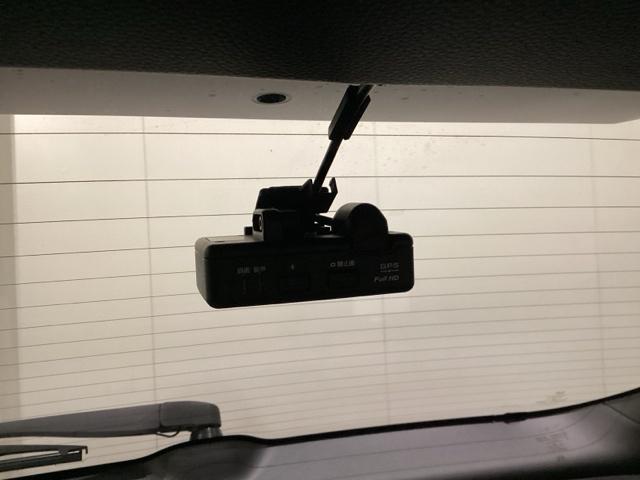 ヴェゼル ｅ：ＨＥＶＺ　いまコレ＋新品・フロアカーペットマット付　光触媒抗菌消臭施工済（20枚目）