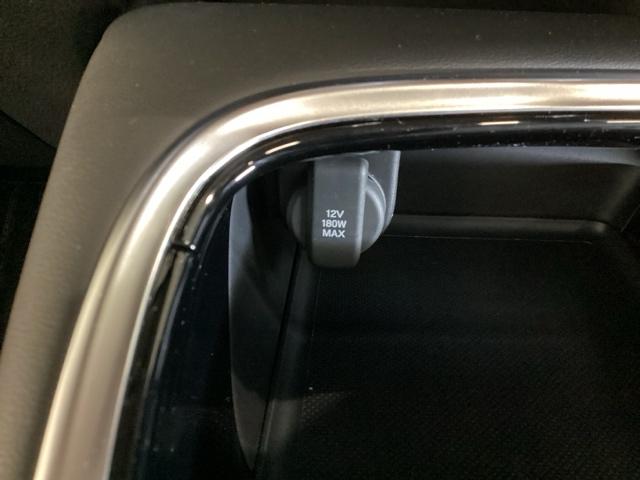 ヴェゼル ｅ：ＨＥＶＺ　いまコレ＋新品・フロアカーペットマット付　光触媒抗菌消臭施工済（21枚目）