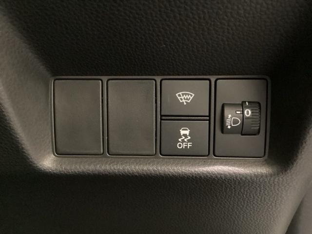 フィット ｅ：ＨＥＶリュクス　光触媒抗菌消臭施工済（14枚目）